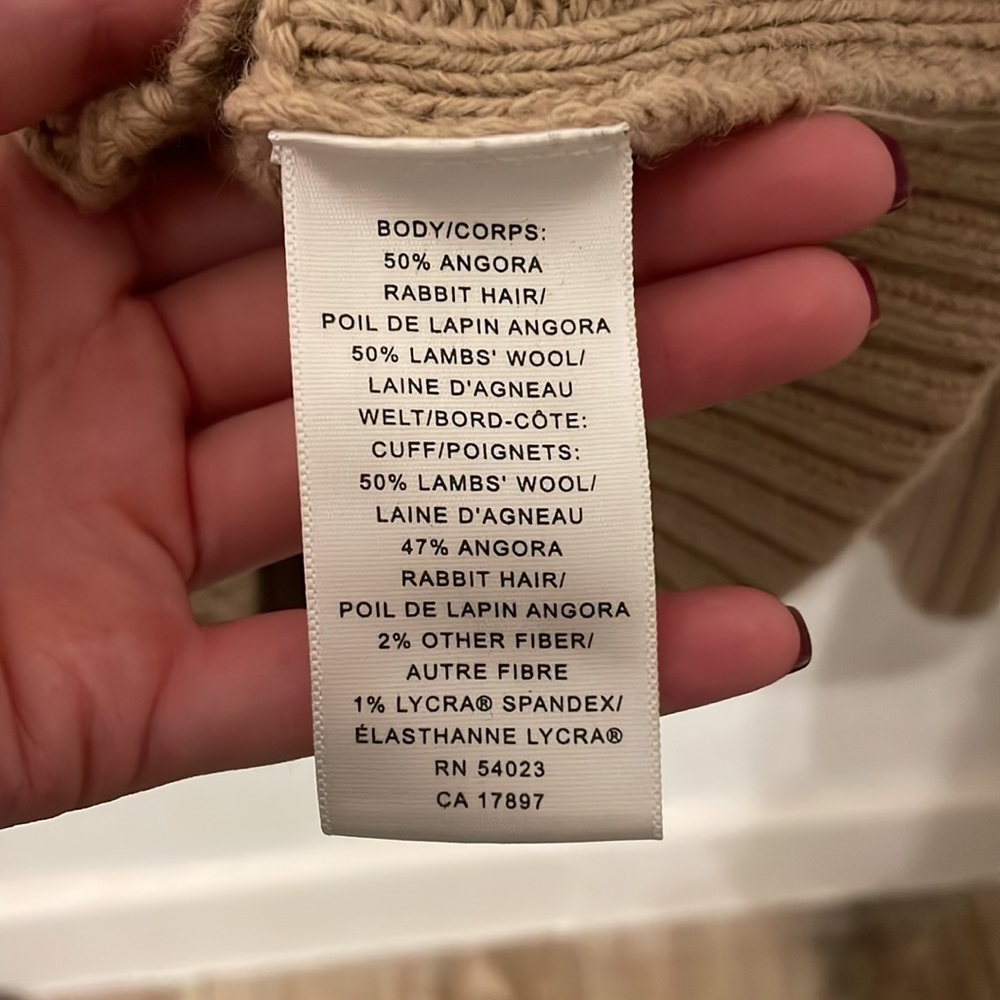 Vintage Banana Republic Tan Cable Knit Sweater with Button Collar - Picture 7 of 7